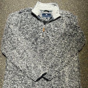 The Southern Shirt Co. Sherpa Pullover Sweater w/ Pockets - Small (WS015)